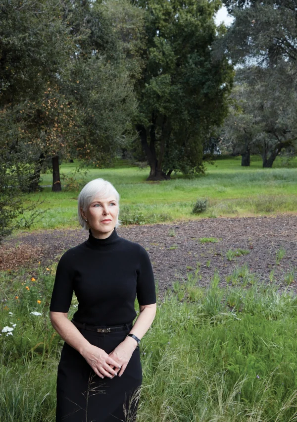 Photo of psychiatrist Leanne Williams standing in an outdoor space on the Stanford University campus.